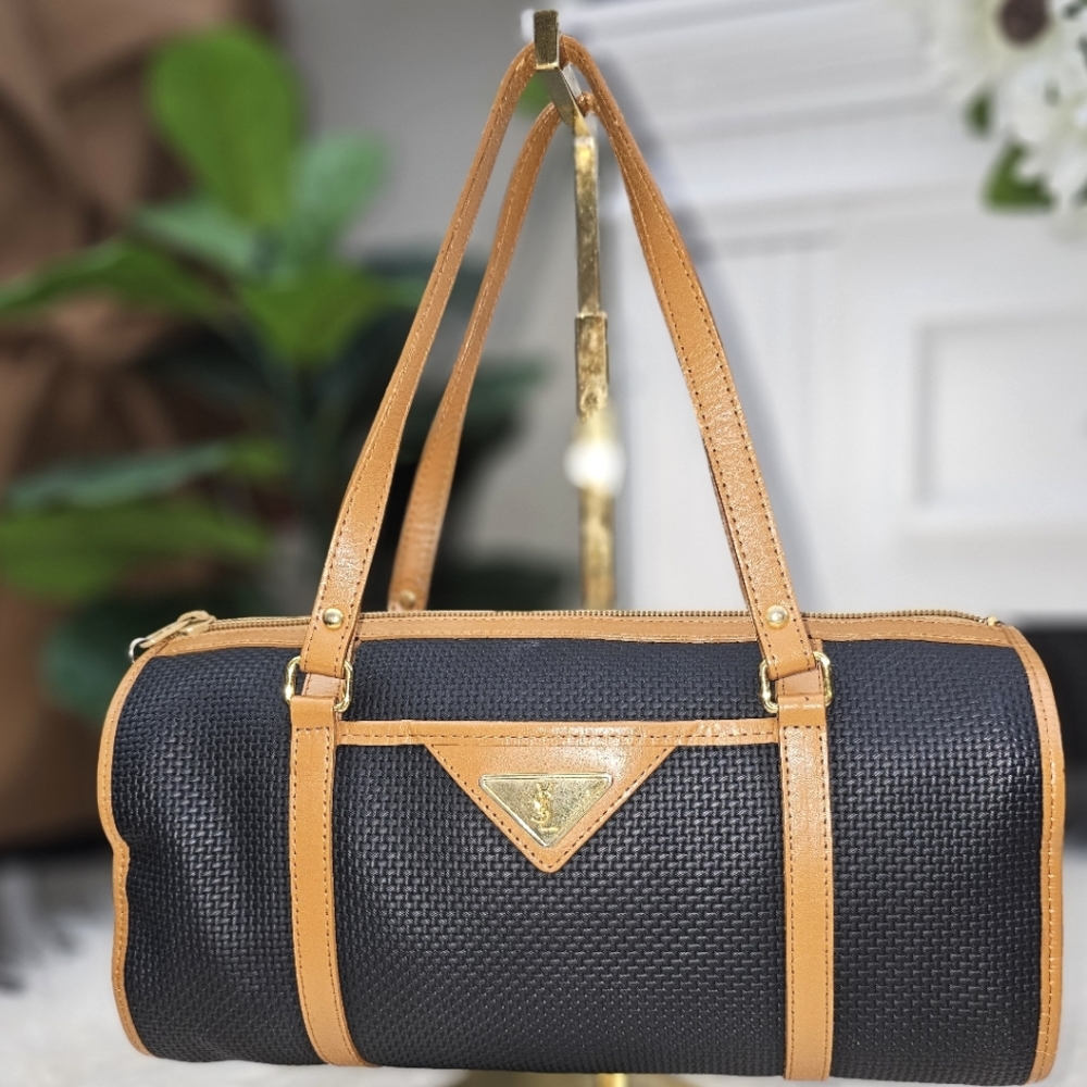 🔥 Beautiful 🔥 😍 Authentic YVES Saint Laurent Handbag